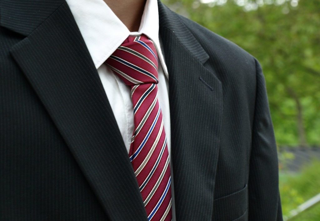 Des cravates au finition impeccable